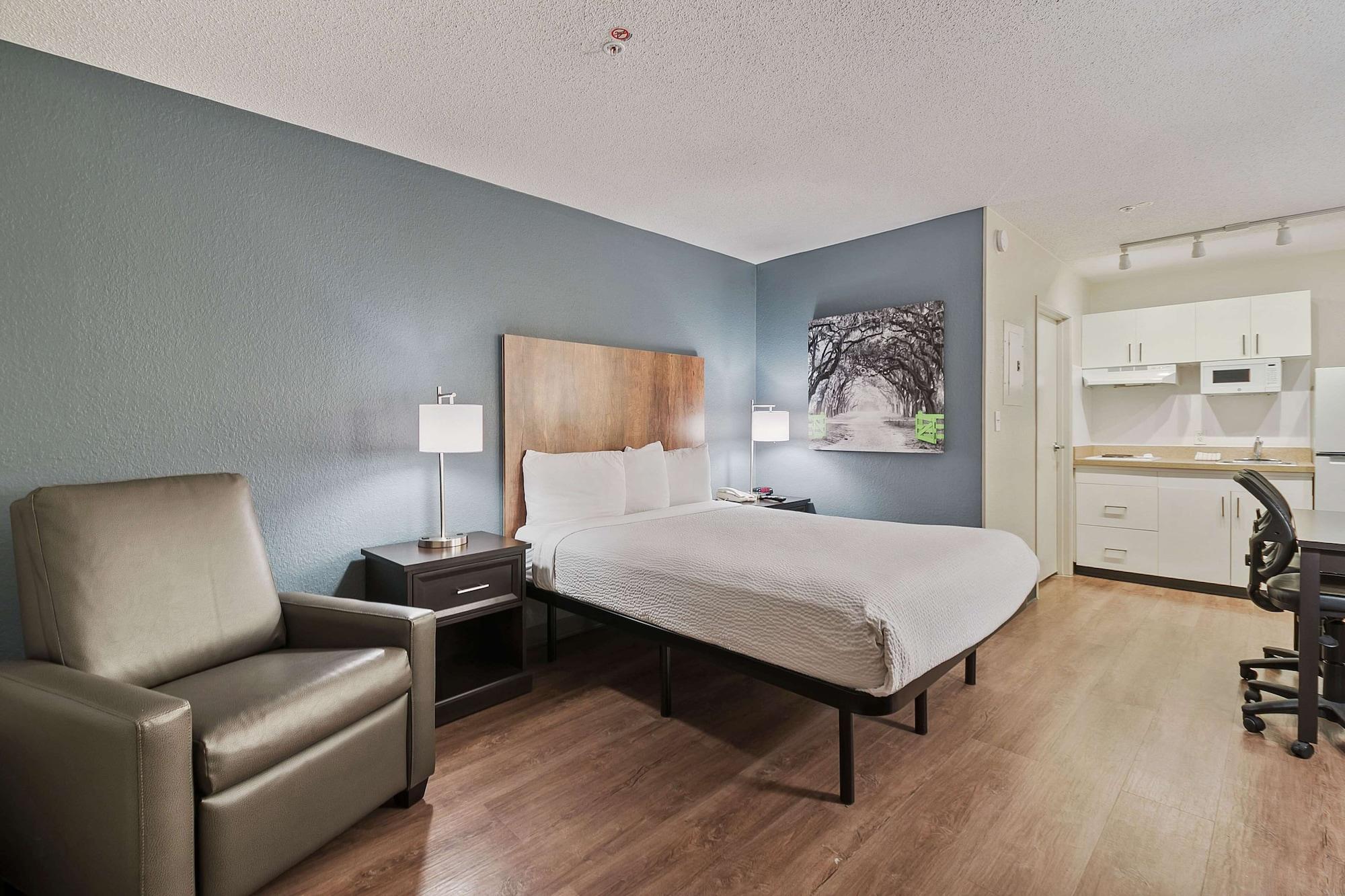 Extended Stay America Suites - Miami - Airport - Blue Lagoon Miami Springs Екстер'єр фото