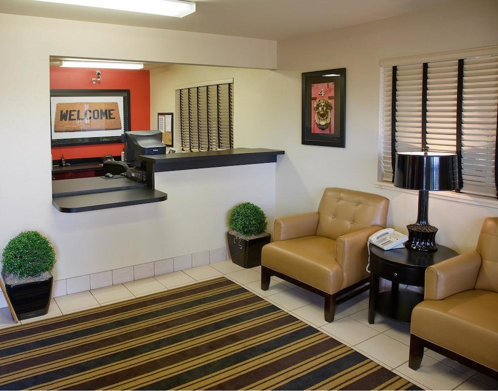 Extended Stay America Suites - Miami - Airport - Blue Lagoon Miami Springs Екстер'єр фото