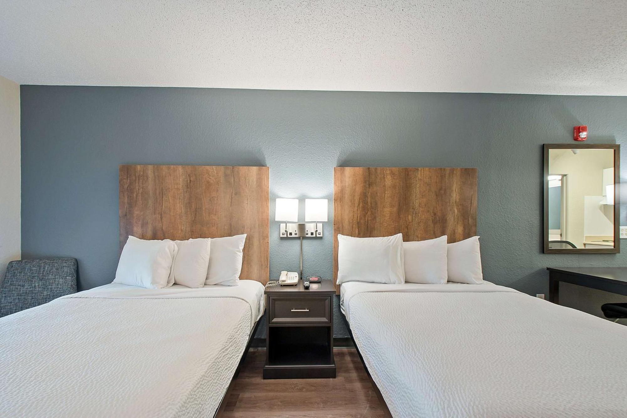 Extended Stay America Suites - Miami - Airport - Blue Lagoon Miami Springs Екстер'єр фото